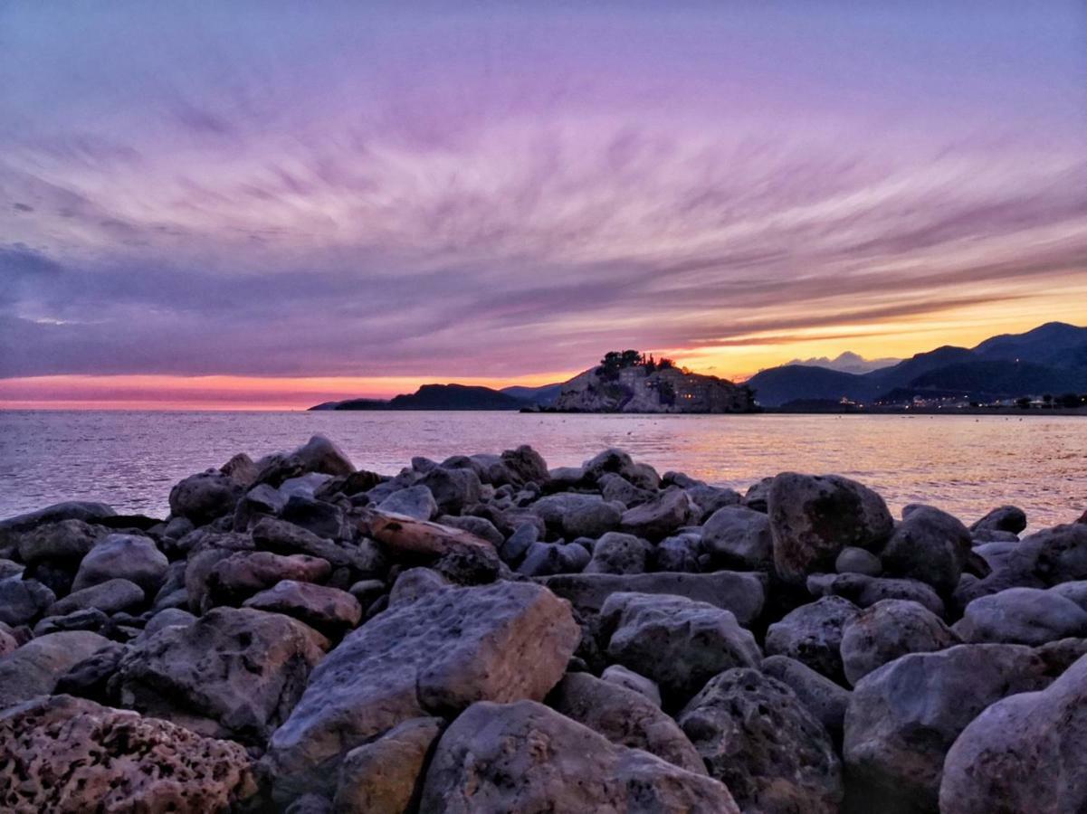 Pankov Apartment Sveti Stefan Exteriör bild